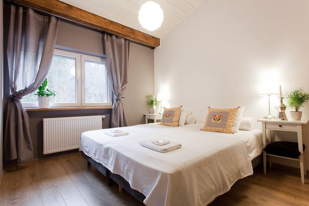 Karolinka Guest House Щирк Екстериор снимка