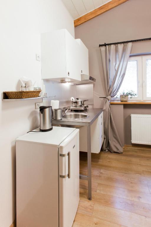 Karolinka Guest House Щирк Екстериор снимка